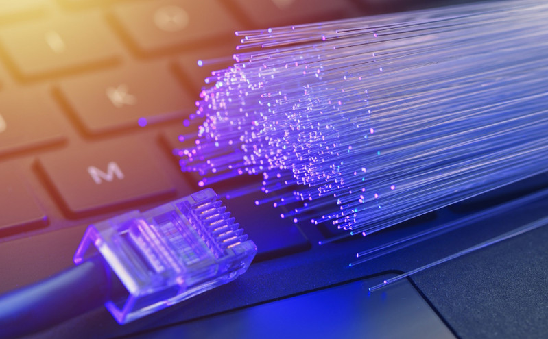 COSMOTE: Δωρεάν αναβάθμιση ταχυτήτων και για τις εταιρικές συνδέσεις Dedicated Internet Access (DIA)