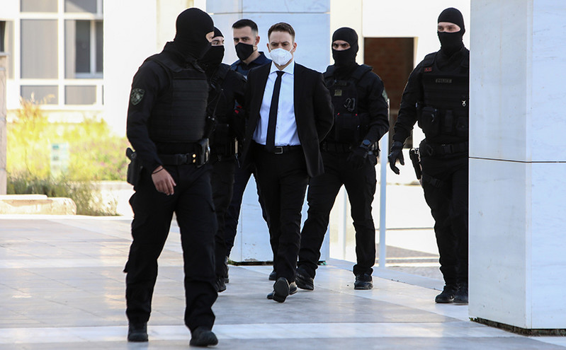 Μπάμπης Αναγνωστόπουλος: Πήρε τον ρόλο του… θύματος – «Η Καρολάιν είχε βίαια ξεσπάσματα, με χτυπούσε»