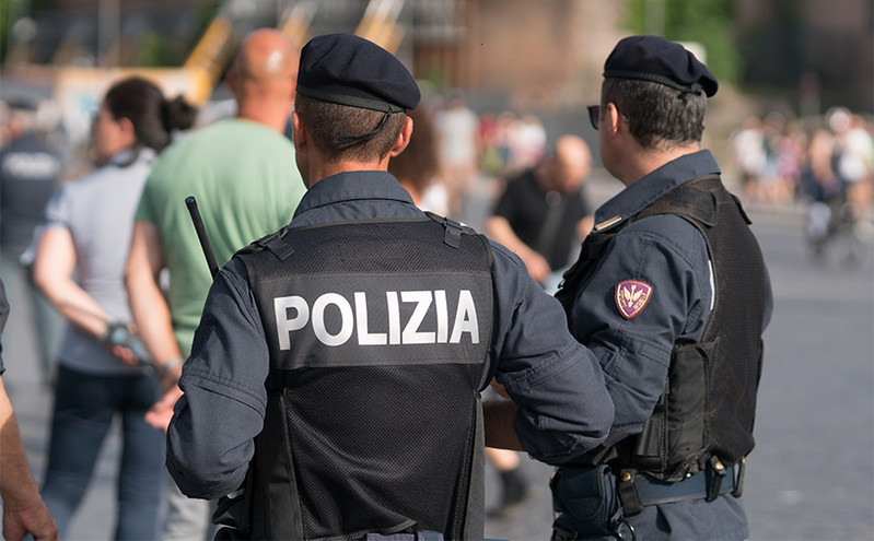 Ιταλία: Αυτοκίνητο έπεσε σε κήπο παιδικού σταθμού &#8211; Τέσσερα παιδιά τραυματίστηκαν, το ένα σοβαρά