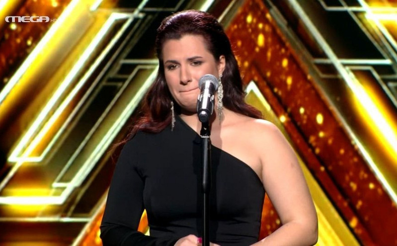 X-Factor: Έβαλε τα κλάματα πριν την ερμηνεία της