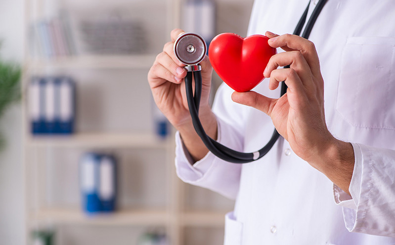 Κορονοϊός: Απαραίτητος ο καρδιολογικός έλεγχος μετά από λοίμωξη &#8211; Ποιες εξετάσεις πρέπει να γίνουν τον πρώτο μήνα