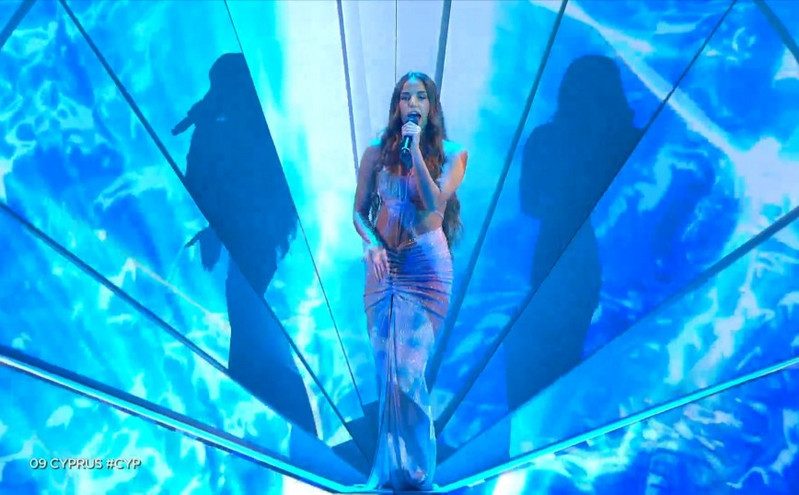 Eurovision: Η Ανδρομάχη τραγούδησε μέσα από το κοχύλι και μάγεψε το κοινό
