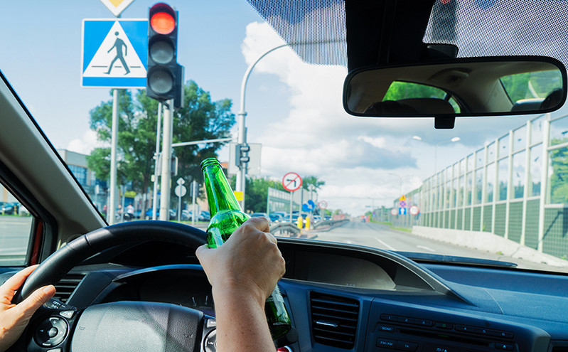 Αλκοόλ και οδήγηση: Πόσο πιθανό να έχετε ατύχημα με 1,5 γρ/λτ στο αίμα &#8211; Τα πρόστιμα