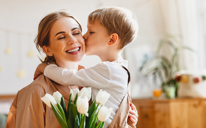 Γιορτή της Μητέρας: Πέντε πράγματα που μπορεί να μην γνωρίζετε