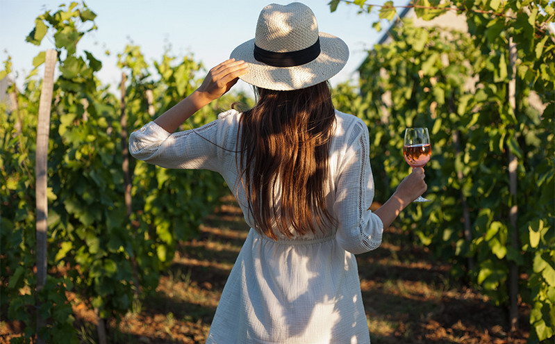Τρεις συμβουλές για να απολαύσετε το ροζέ κρασί όπως του αξίζει