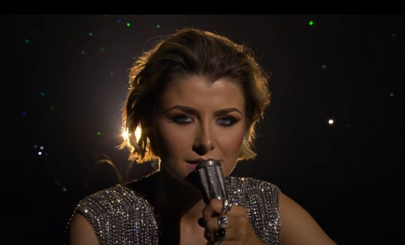 «Τι κάνει η Σία Κοσιώνη στη Eurovision;» – Απολαυστικά σχόλια στο Twitter για την Cornelia Jakobs και τη Σουηδία