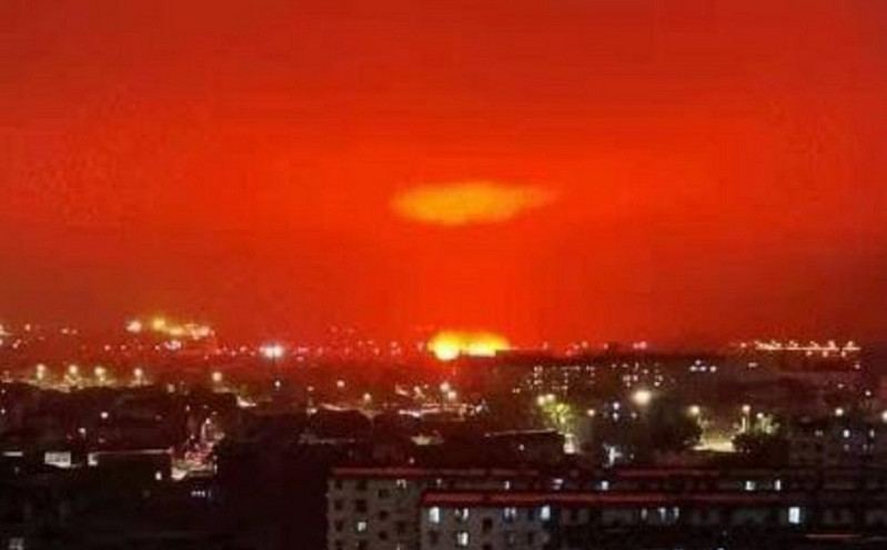 Απόκοσμο θέαμα στην Κίνα: Ο ουρανός βάφτηκε κόκκινος &#8211; Η επιστημονική εξήγηση και οι φοβισμένες αντιδράσεις