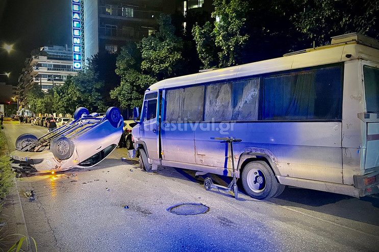 Θεσσαλονίκη: Προκάλεσε σοβαρό τροχαίο με κλεμμένο λεωφορείο και έγινε «καπνός» για να γλιτώσει