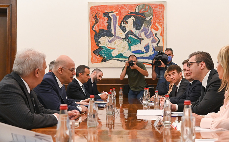 Με τον Σέρβο πρόεδρο Βούτσιτς συναντήθηκε σήμερα ο Νίκος Δένδιας