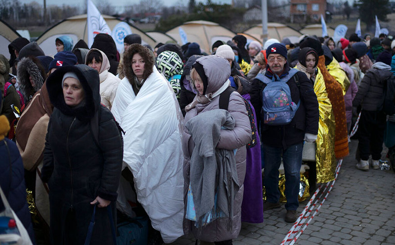 Πάνω από 13 εκατομμύρια οι πρόσφυγες του πολέμου στην Ουκρανία