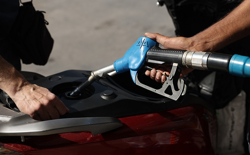 Fuel Pass 2: Αντίστροφη μέτρηση για τις αιτήσεις &#8211; Πότε πληρώνεται το επίδομα