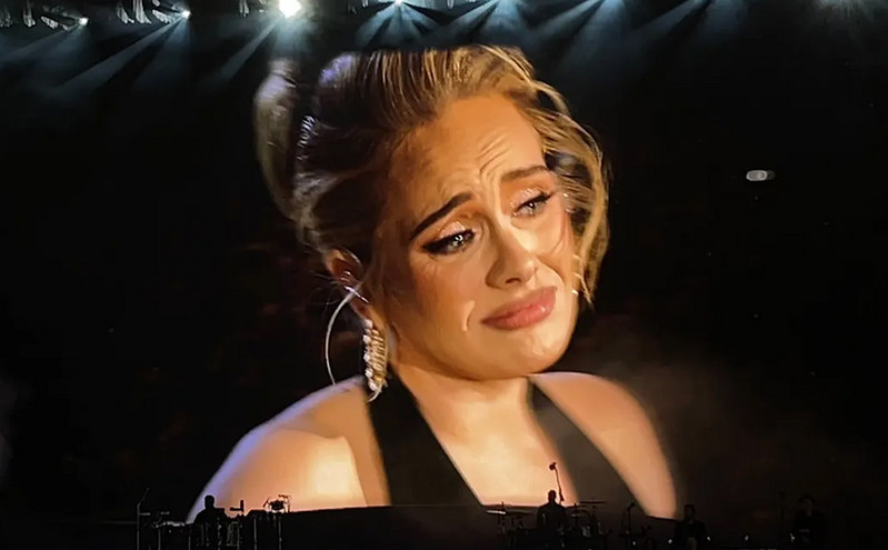 Συναυλία Adele: Χιλιάδες κόσμου την αποθέωσε &#8211;  Τραγουδούσαν το «Someone like you» κατά την αποχώρησή τους
