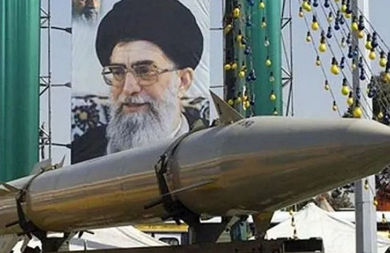 Ιράν: &#8216;Εχουμε την τεχνογνωσία να κατασκευάσουμε πυρηνική βόμβα, δηλώνει σύμβουλος του Χαμενεΐ