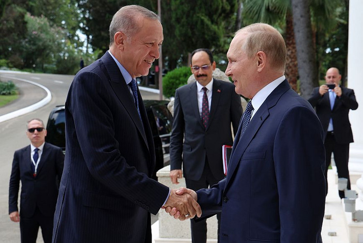 Κυβερνήσεις δυτικών χωρών ανησυχούν για την ενίσχυση των σχέσεων Ρωσίας-Τουρκίας