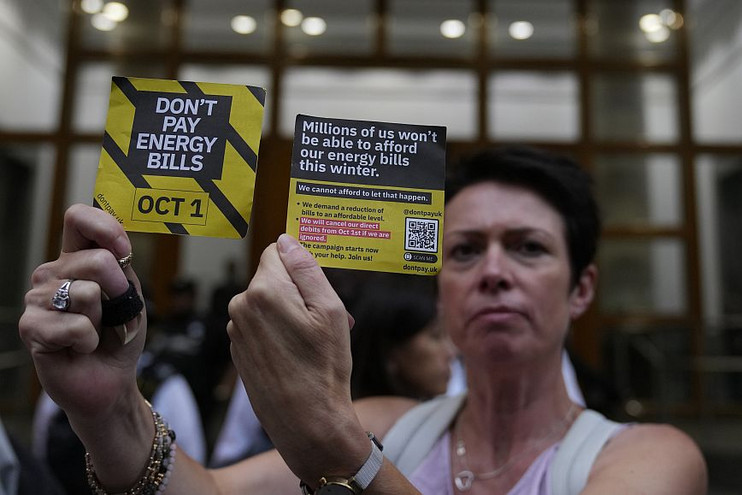 Βρετανία: Κίνημα «Δεν πληρώνω» δηλώνει πως θα σταματήσει άμεσα τις πληρωμές ρεύματος από την 1η Οκτωβρίου