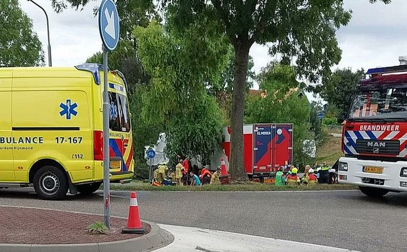 Ολλανδία: Στους έξι οι νεκροί από το δυστύχημα με το φορτηγό κοντά στο Ρότερνταμ