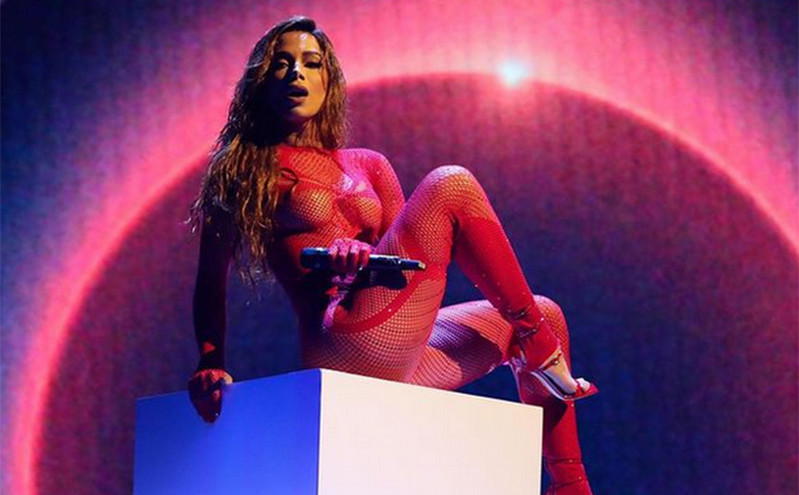 MTV VMAs: Η σέξι εμφάνιση της Annita στη σκηνή και το twerking που αναστάτωσε το κοινό