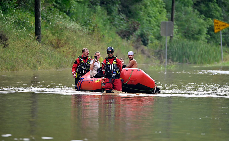 Φονικές πλημμύρες στο Κεντάκι: Πόρτα-πόρτα για την καταμέτρηση των θυμάτων &#8211; Οι νεκροί έφθασαν τους 28