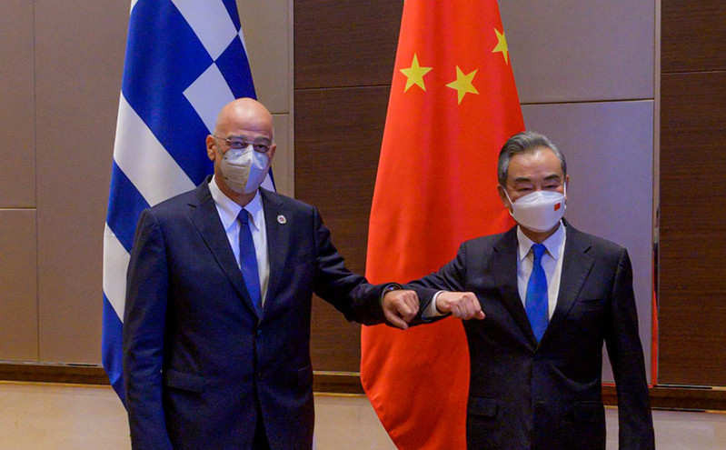 Νίκος Δένδιας: Συναντήθηκε με τον ΥΠΕΞ της Κίνας &#8211; «Το Πεκίνο στηρίζει τα κυριαρχικά δικαιώματα της Ελλάδας»