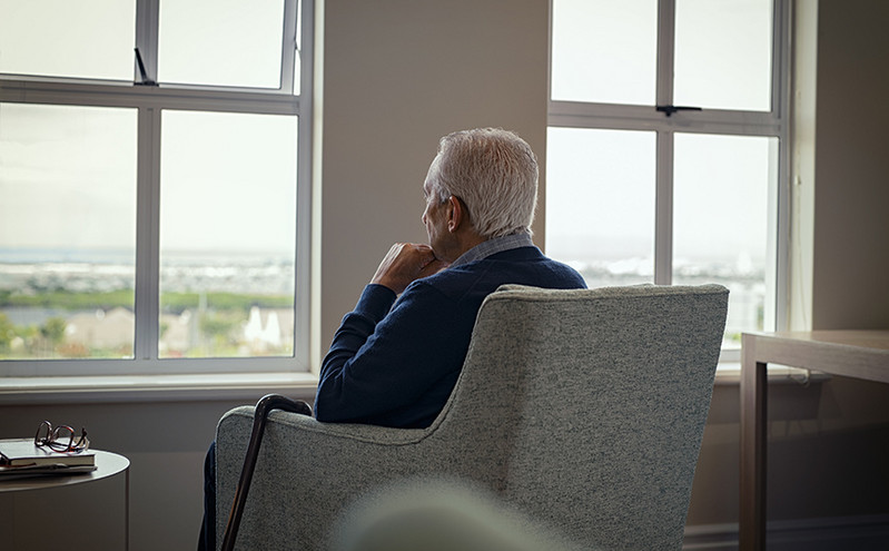 Οι ηλικιωμένοι που έπαιρναν μόνιμα χαμηλούς μισθούς χάνουν γρηγορότερα τη μνήμη τους