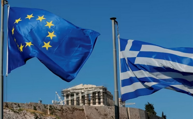 Financial Times: «Η Ευρωπαϊκή Επιτροπή θα τερματίσει τον έλεγχο της ελληνικής οικονομίας μετά από 12 χρόνια αναταραχής»