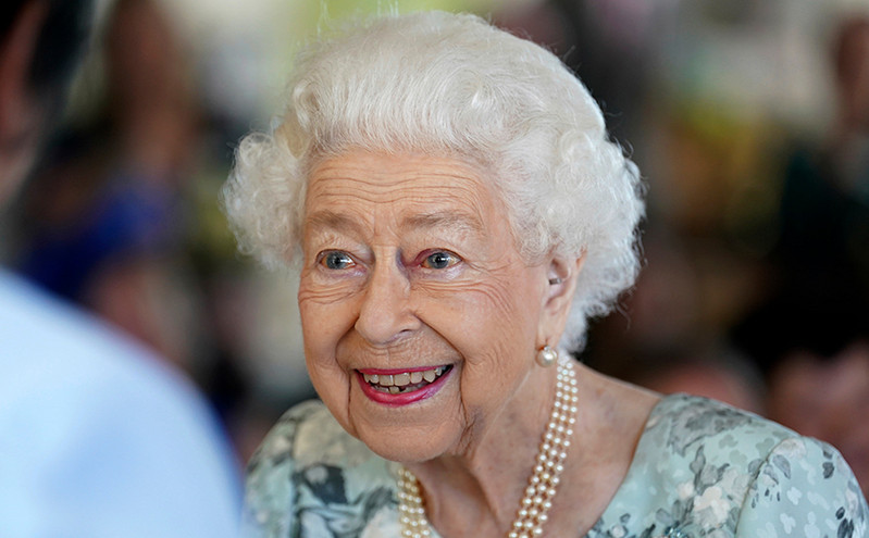 Βασίλισσα Ελισάβετ: Ακύρωσε συνάντηση με τους συμβούλους της μετά από σύσταση των γιατρών της
