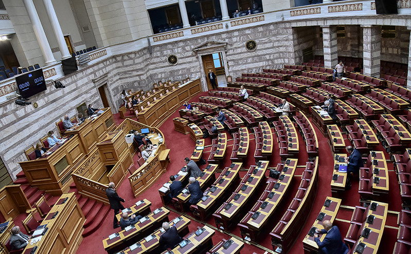 Εκλογές 2023: Στην τελική ευθεία στη Βουλή η τροπολογία για το «μπλόκο» στον Κασιδιάρη