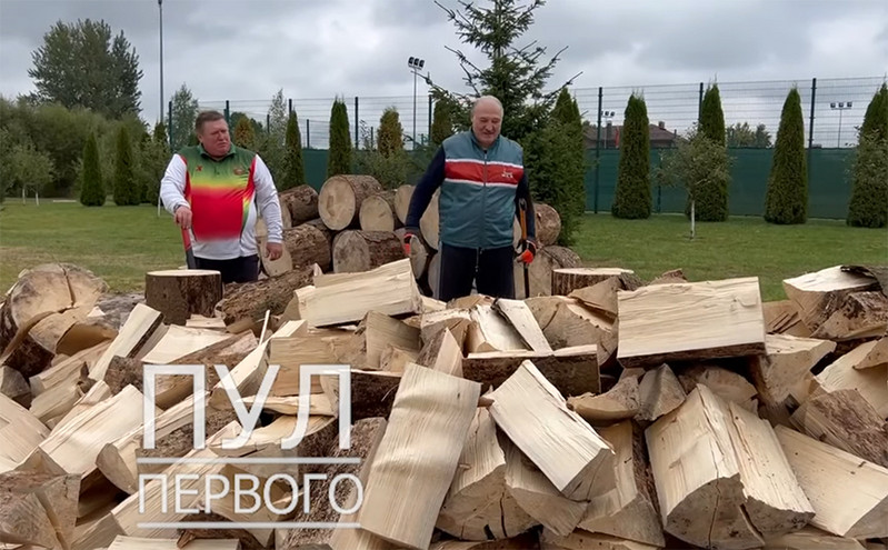 Λουκασένκο: Ειρωνεύεται την Ευρώπη για τον επερχόμενο χειμώνα &#8211; «Κόβουμε ξύλα για να μην πεθάνουν από το κρύο»