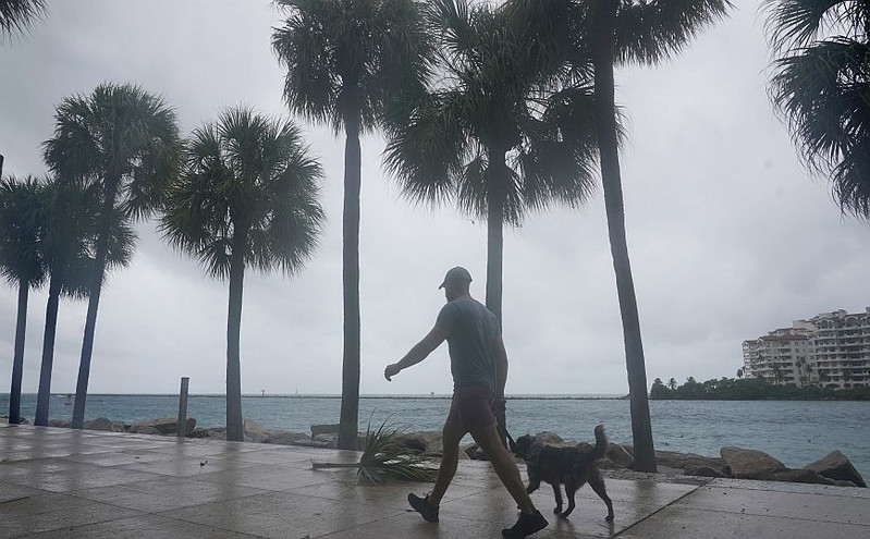 Κυκλώνας Ίαν: Άδειασαν τα ράφια των σούπερ μάρκετ στη Φλόριντα &#8211; Στα καταφύγια οι κάτοικοι