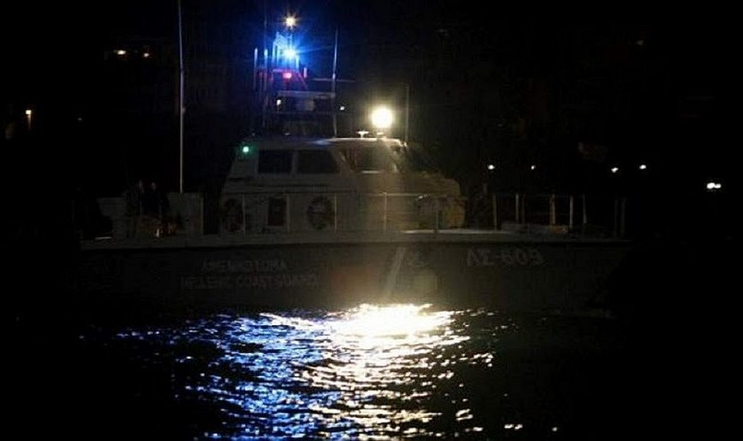 Αποκολλήθηκε το κρουαζιερόπλοιο που προσάραξε σε αβαθή στο λιμάνι του Κατάκολου