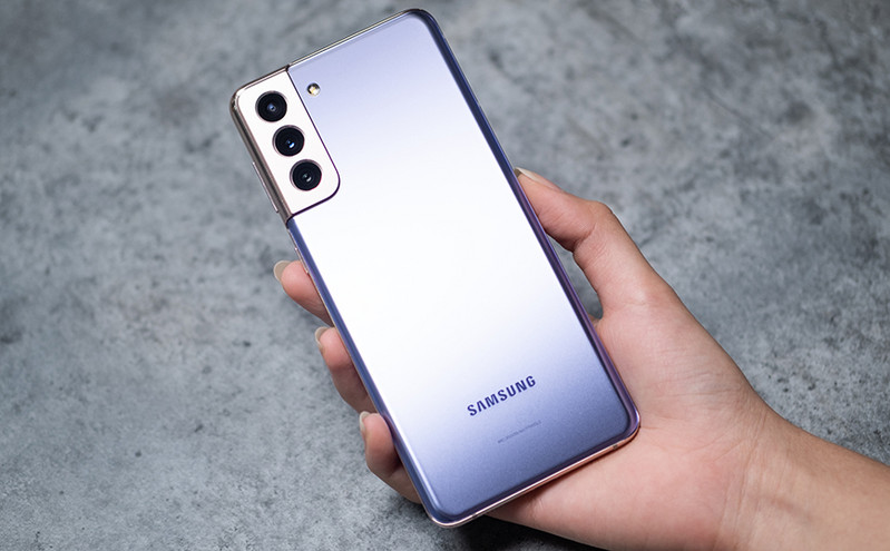 Χάκαραν συσκευές της Samsung και έκλεψαν προσωπικά δεδομένα των πελατών της
