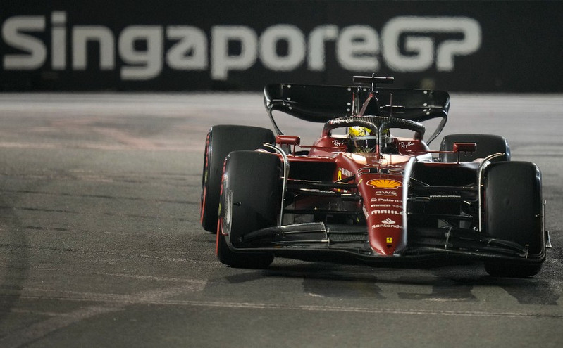 Formula 1: Ο Λεκλέρ την pole position στη Σιγκαπούρη, από την 8η θέση ξεκινάει ο Φερστάπεν