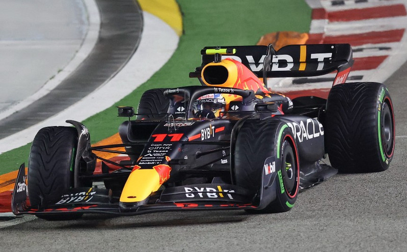 Formula 1: Νικητής ο Πέρεζ στη Σιγκαπούρη, παράταση στη στέψη του Φερστάπεν