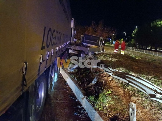 Εθνική Οδός Αθηνών &#8211; Λαμίας: Νεκρός 47χρονος οδηγός μετά από σύγκρουση με νταλίκα