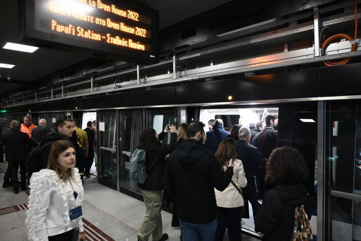 Το μετρό στη Θεσσαλονίκη υποδέχτηκε για πρώτη φορά πολίτες