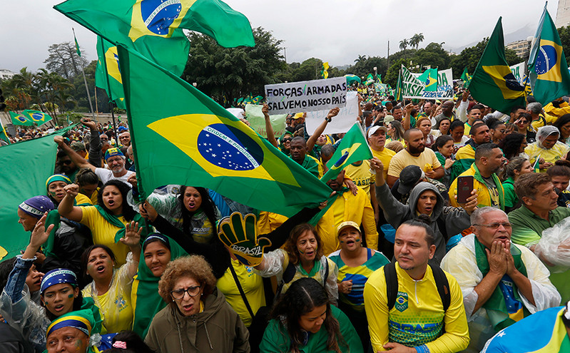 Βραζιλία: Υποστηρικτές του Μπολσονάρου ζητούν επέμβαση του στρατού &#8211; Θέλουν να επιστρέψει ο πρώην πρόεδρος