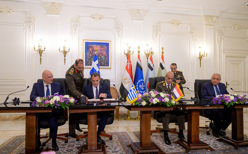 Ελλάδα και Αίγυπτος υπέγραψαν συμφωνία για κοινές περιοχές έρευνας και διάσωσης &#8211; Μήνυμα στην Τουρκία από Αθήνα και Κάιρο