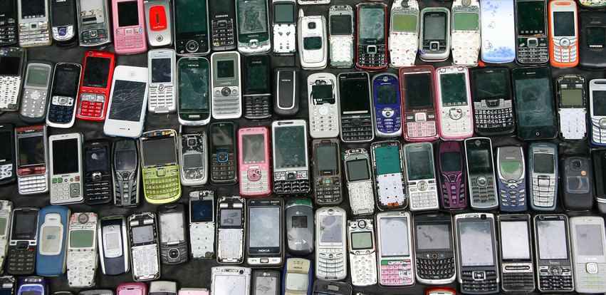 «Πακιστανικά τηλέφωνα»: Τι είναι, ποιοι τα χρησιμοποιούν και πώς εντοπίζονται