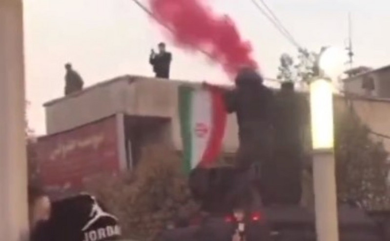 Μουντιάλ 2022: Η κυβέρνηση του Ιράν έβγαλε την αστυνομία στους δρόμους για να&#8230; πανηγυρίσει
