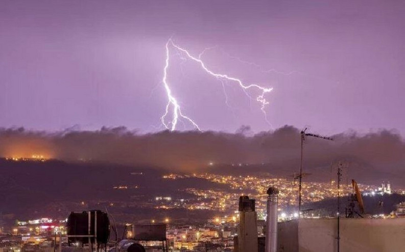 «Έρχονται καταιγίδες και χαλάζι» &#8211; Οι 10 περιοχές που θα βρεθούν στο επίκεντρο της κακοκαιρίας τις επόμενες ώρες