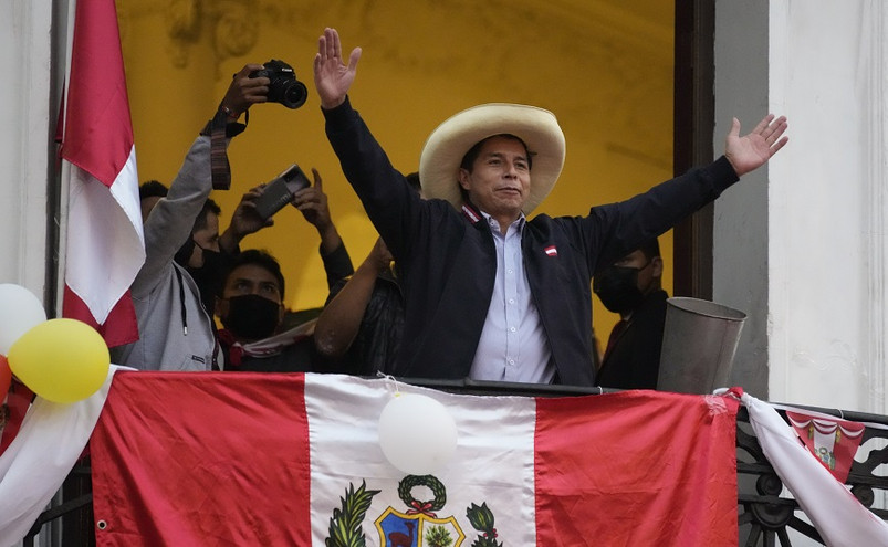 Πολιτική κρίση στο Περού: Το Κογκρέσο καθαίρεσε τον Πέδρο Καστίγιο &#8211; Τέθηκε υπό κράτηση