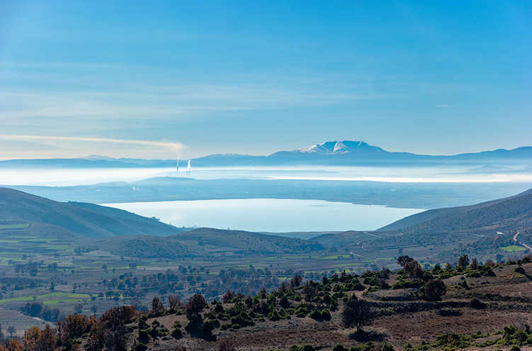 Λίμνη Πετρών: Το μυστηριακό σκηνικό στη Φλώρινα που σε καθηλώνει