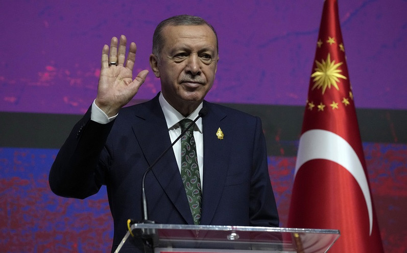 Ερντογάν: Ανακοίνωσε αύξηση 25% σε μισθούς και συντάξεις του δημοσίου λίγους μήνες πριν τις εκλογές