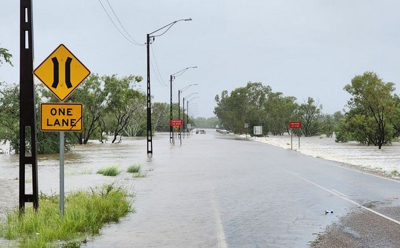 Αποκλείστηκαν από τις πλημμύρες πολλές κοινότητες στη δυτική Αυστραλία