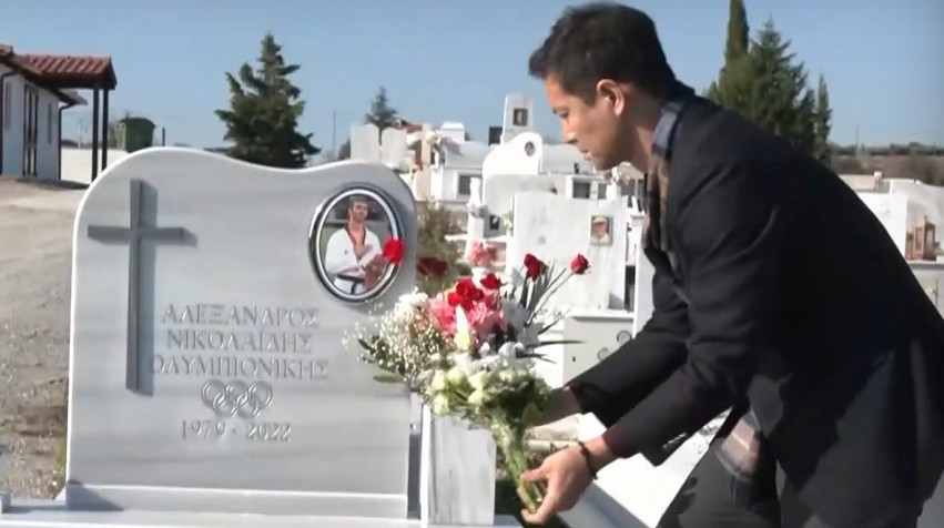 Αλέξανδρος Νικολαΐδης: Ο αντίπαλός του για το χρυσό στους Ολυμπιακούς Αγώνες του 2004 επισκέφθηκε τον τάφο του