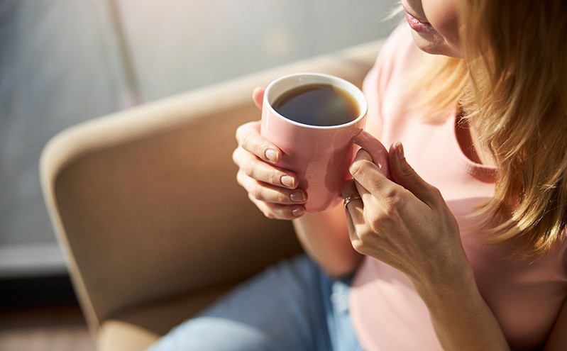 Ναι, ο καφές μπορεί να βοηθήσει στην απώλεια βάρους