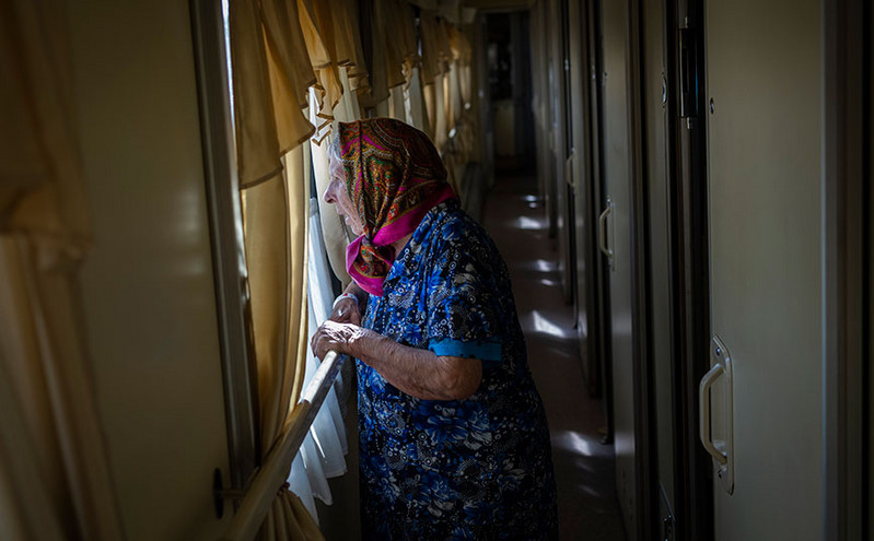 Έφυγε δύο φορές από την Ουκρανία: Επέζησε από το Ολοκαύτωμα και είδε την επίθεση των Ρώσων &#8211; Η ιστορία μίας 92χρονης