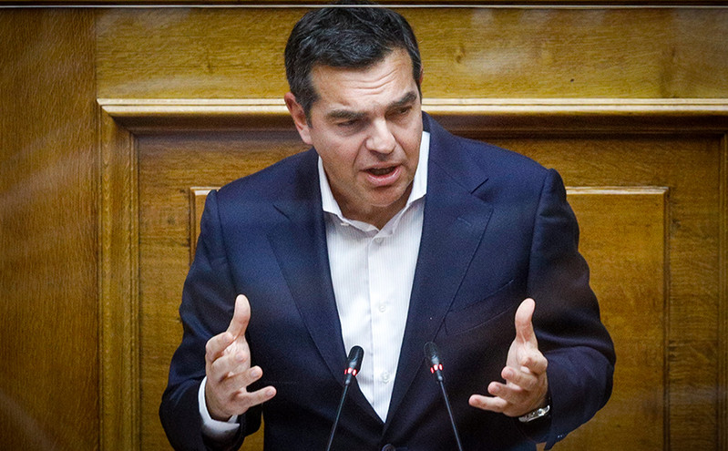 Πρόταση μομφής κατά της κυβέρνησης είναι έτοιμος να καταθέσει αύριο ο Αλέξης Τσίπρας – «Καλοδεχούμενη» απαντά το Μαξίμου