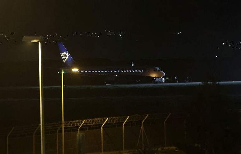 Λήξη συναγερμού στο Ελευθέριος Βενιζέλος: Φάρσα η ειδοποίηση για βόμβα στο αεροσκάφος της RyanAir