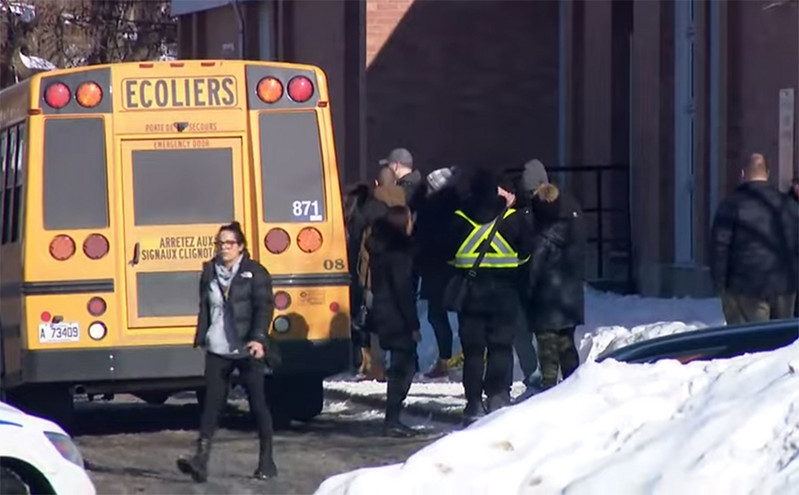 Καναδάς: Εσκεμμένη πρόσκρουση του οδηγού λεωφορείου σε παιδικό σταθμό «βλέπουν» οι Αρχές &#8211; Νεκρά δύο παιδιά